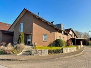 Architektonisches Wohnhighlight mit Wintergarten, Vollkeller und Platz für die ganze Familie - Selmsdorf
