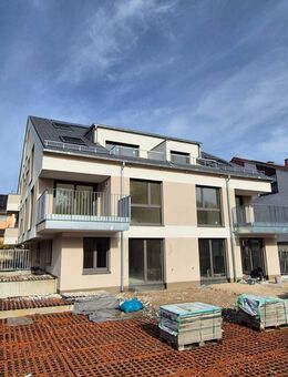 Baustellenberatung: Sa., 08.11. von 11-13 Uhr, 4-Zi.-Maisonette-Wohnung mit schöner Dachterrasse - Neuhausen (Fildern)