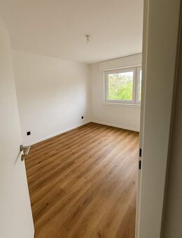 Sanierte 2-Zi. Wohnung in Mühlheim* in kl. WE*Balkon*ruhige Lage*Top Bad*für 1-2 Personen - Mühlheim (Main)
