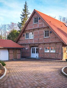 Heidejuwel der Extraklasse auf herrlichem Grundstück - Undeloh