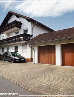 Attraktives Mehrfamilienhaus in Hunderdorf: Modernisierte Immobilie mit Photovoltaikanlage - Hunderdorf