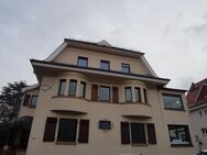 Charmante 4-Zimmer-Altbauwohnung im Jugendstilhaus mit Balkon in zentraler Lage ! - Friedberg (Hessen)