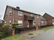 großes Wohnhaus mit Nebengebäuden in Teschendorf - Wittingen
