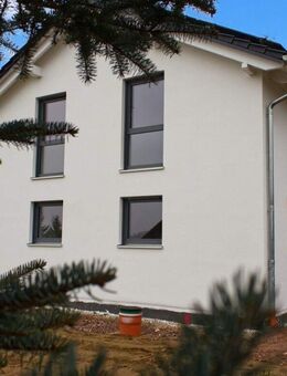 Exklusives Neubau-Einfamilienhaus - Stilvolles Wohnen mit Zukunft - Striegistal