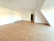 Geräumige 4-Zimmer-Wohnung mit tollem Balkon in Merseburg - Merseburg