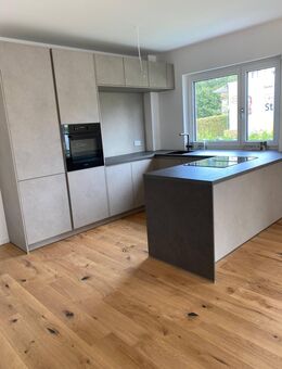 LUXURIÖSER NEUBAU - BESTLAGE LAUFAMHOLZ - Nürnberg