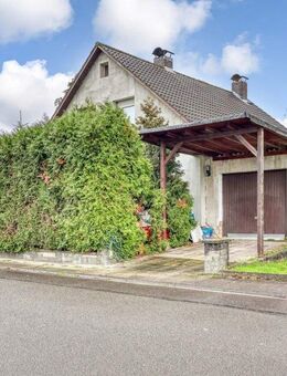 Frei stehendes Einfamilienhaus mit großem Grundstück in ruhiger Lage - Dettenheim
