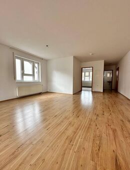 Zentral gelegene 2-Zimmer-Wohnung mit Balkon und Stellplatz - Burladingen