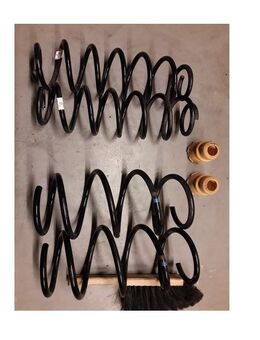 VW Golf VII 7 Original Fahrwerk Federn Vorne & Hinten 5Q0511121AC - Lehrte