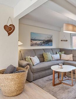 Charmantes Einfamilienhaus mit schönem Gartengrundstück in Garding - Garding