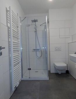Kernsaniertes Top-Apartment mit sonniger 20m² Dachterrasse - Offenbach (Main)