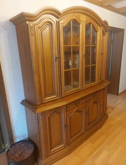 Schöne massive Eiche-Vitrine mit Glasfront Schrank - Überlingen Zentrum