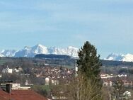 Blick auf das Alpenpanorama und die Stadt Kempten A.5.3 - Kempten (Allgäu)