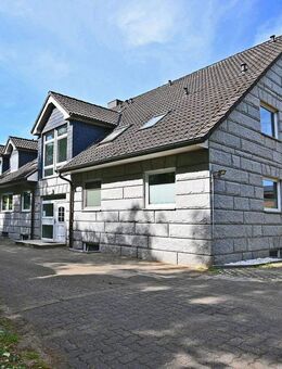 Luxuriöse Maisonette-Wohnung in begehrter Lage von Quickborn - Quickborn (Landkreis Pinneberg)