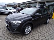 Dacia Sandero, Stepway Expression TCe 90, Jahr 2024 - Brandenburg (Havel)