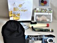 Bitburger Brauerei, 8 Werbeartikel, u.a. DFB Pokal Flaschenöffner, BaseballCap, Schlüsselanhänger, Zapfhahn, Schlüsselband, Kugelschreiber, Neu - Duisburg