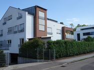 Top Lage in HN-Ost! Traumhafte 3,5-4,5 Zimmer-DG-Wohnung mit 126 m² Norm-Wfl. und Dachterrasse in einem Dreifamilienhaus - Heilbronn