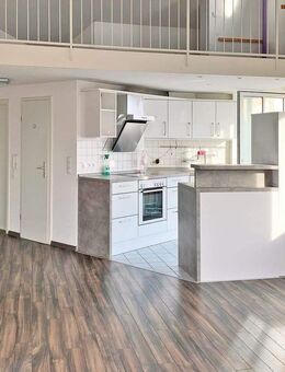 Sonnige 2,5 Zimmer DG Galeriewohnung - München