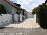 Exklusives Zweifamilienhaus mit 3 Einheiten, Erdwärmepumpe & Wellnessbereich in ruhiger Lage - Seukendorf