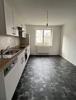 Ruhige Wohnung in Ebersdorf mit moderner Einbauküche - Chemnitz