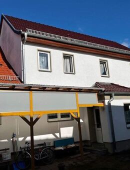 INTERESSANTES IMMOBILIEN-PAKET! Bauernhof mit 2 EFH, Nebengebäude und Scheune - Elxleben (Landkreis Sömmerda)