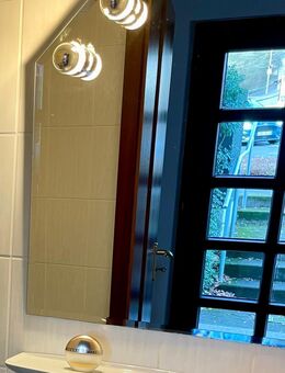 Spiegel mit Beleuchtung für's Gäste-WC - Bonn Beuel