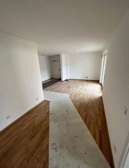 Großzügige 2-Zimmer-Wohnung mit 2 Balkonen im Zentrum von Mammendorf - Mammendorf