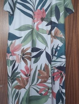 elegantes Maxi-Kleid mit Blumenmuster Gr. L - Gaggenau