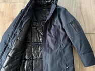 HUGO BOSS Herren Winterjacke, Größe M, dunkelblau,NEU - Kiel