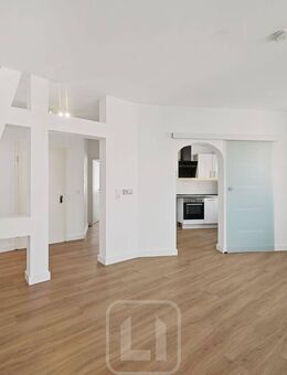 Stylisch wohnen in Stuttgart-Ost: modernisierte 3,5-Zi.-Whg. mit Charme, Helligkeit & Komfort - Stuttgart
