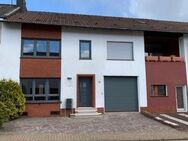 Charmantes Altbau-Haus mit Garten, Terrasse, Balkon und großer Garage zur Vermietung ab 01.01.2025 - Losheim (See)