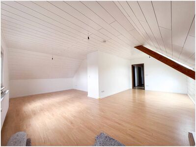 Schöne Dachgeschosswohnung in Hungen - Inheiden!