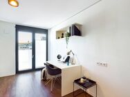 DIE ZIMMEREI | Großes + helles Apartment in zentraler Lage - möbliert | Maxi Bude - München