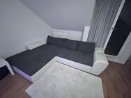 ❌schöne große Sofa mit Schlaffunktion zu verschenken ❌ - München Berg am Laim