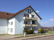 Charmante 2,5 Zimmer-Dachgeschosswohnung mit Balkon zum Wohlfühlen - Uhingen