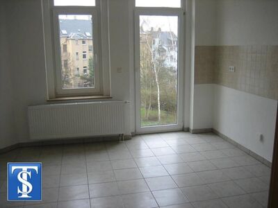 Objekt-Nr.: 6224 - vermietete 3-Zimmer-ETW im 2. OG mit Balkon in Denkmalschutzobjekt in Plauen (Westend / Sternplatz)