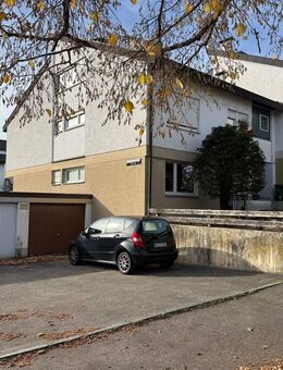 Im Reihen Endhaus, großzügige + helle 3,5 Zimmer Garten WE 1 mit Terrasse, aus 1971 - Sindelfingen