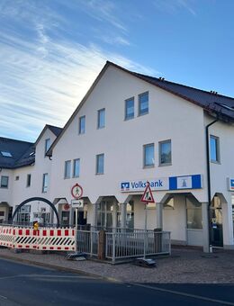 +++ GERÄUMIGE SOWIE HELLE WOHNUNG MIT EINBAUKÜCHE AM RANDE VON CHEMNITZ+++ - Neukirchen (Erzgebirge)