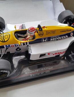 Williams FW 11 Fahrer Nelson Piquet Winner GP Brasilien 1986 Model ist im Maßstab 1:18 und in OVP - Ravensburg