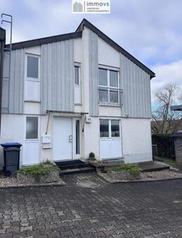 Doppelhaushälfte mit ausreichend Platz in toller Randlage. - Elchingen