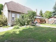 Familienparadies in Bredow: Einfamilienhaus mit Einliegerwohnung und großem Garten - Brieselang