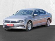 VW Passat, 1.5 TSI Comfortline, Jahr 2019 - Lehrte