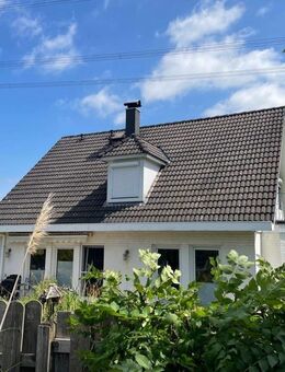 Keine Käuferprovision! Schönes Einfamilienhaus auf großem Grundstück in Bi-Altenhagen - Bielefeld