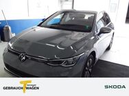 VW Golf, 1.0 TSI MOVE, Jahr 2023 - Remscheid