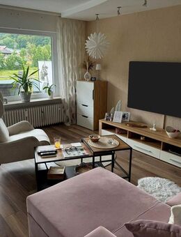 Exklusiv für Kapitalanleger! Charmante vermietete 2-Zimmer-Wohnung mit Blick ins Dobeltal - Bad Herrenalb