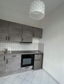 gepflegte 1-Raum-Wohnung mit Einbauküche - Zwickau