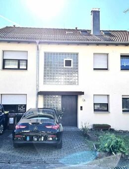 Kernen-Stetten: Freistehendes Dreifamilienhaus in ruhiger Aussichtslage - Kernen (Remstal)