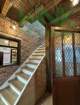 Cuxhavener Schmuckstück: Historisches Flair mit Design-Küche, Holztreppe & Sichtmauerwerk - Cuxhaven