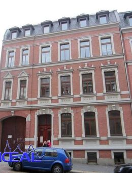 IDEAL - ***Zweiraumwohnung in gepflegtem Mehrfamilienhaus*** - Plauen