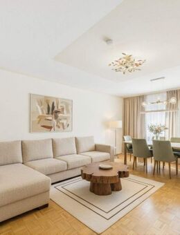 SITULI: 3-Zimmerwohnung mit Weitblick & Gemeinschaftspool im 17. Stock - München